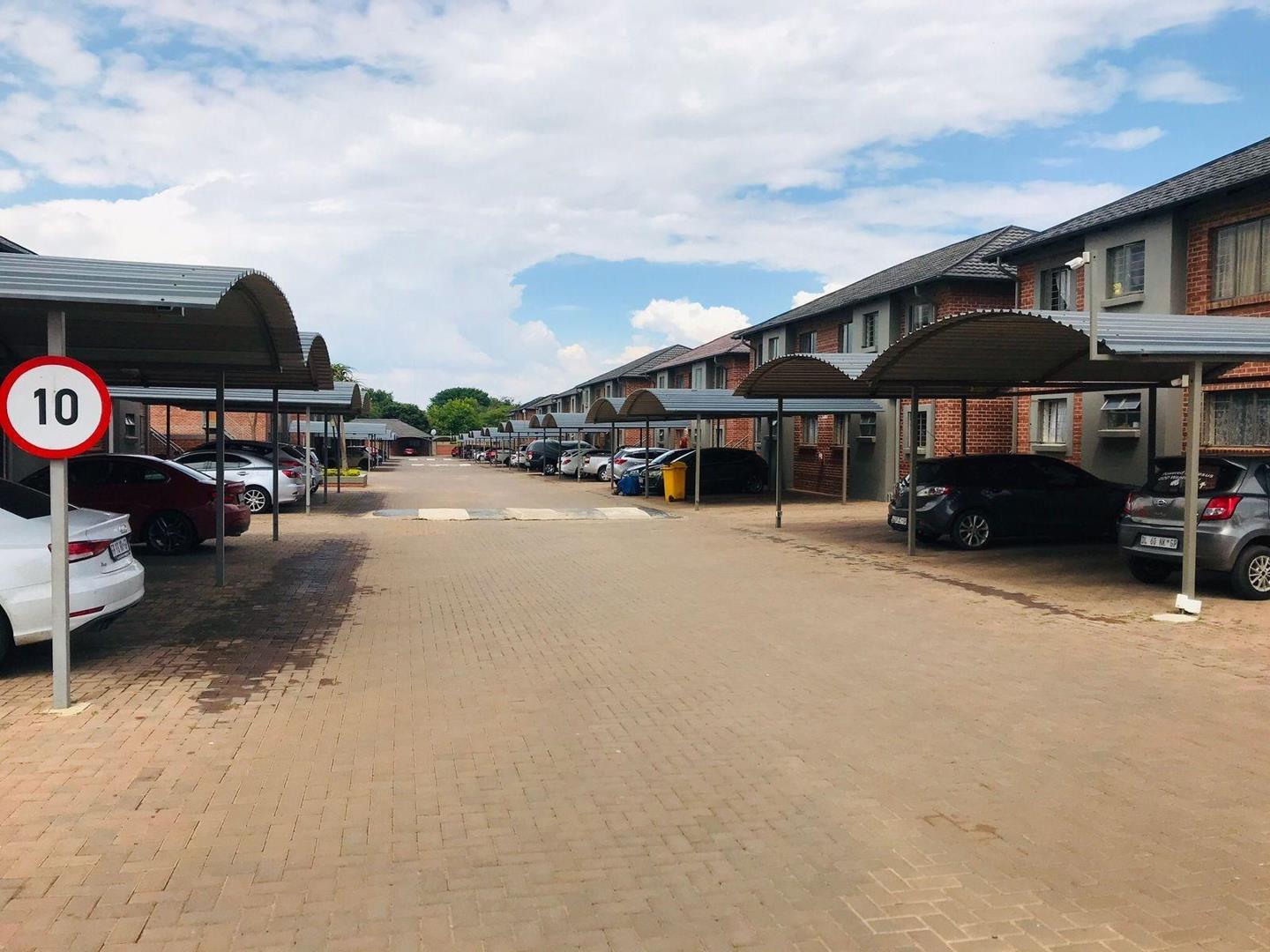 2 Bedroom Apartment / flat for sale in Pretoria West 582 Fred