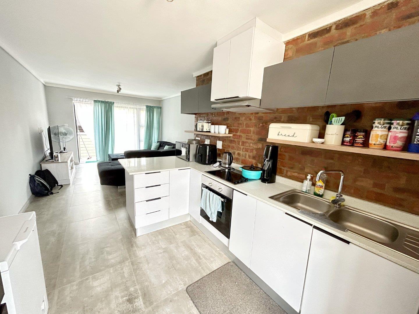 Menlo Park Property Apartments / flats for sale in Menlo Park