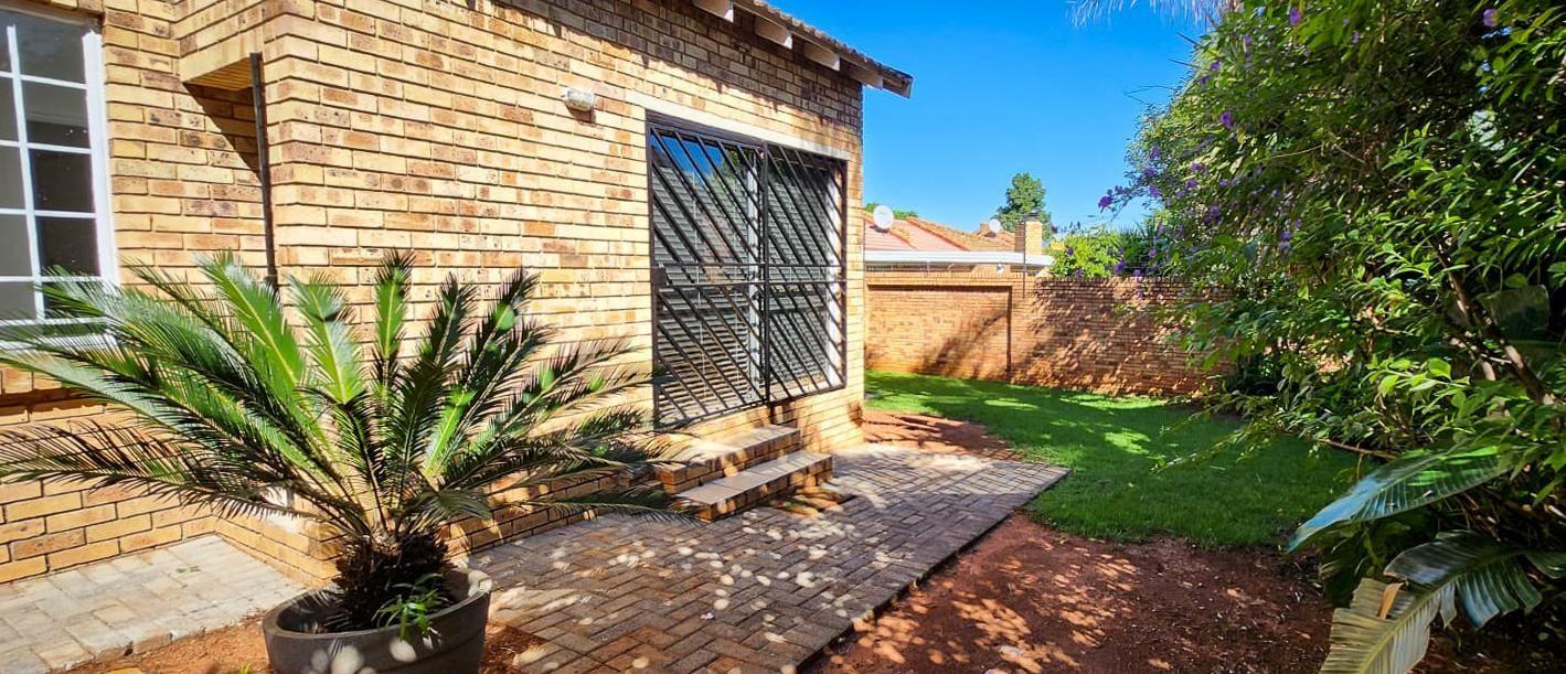 Weltevreden Park Property Townhouses for sale in Weltevreden Park