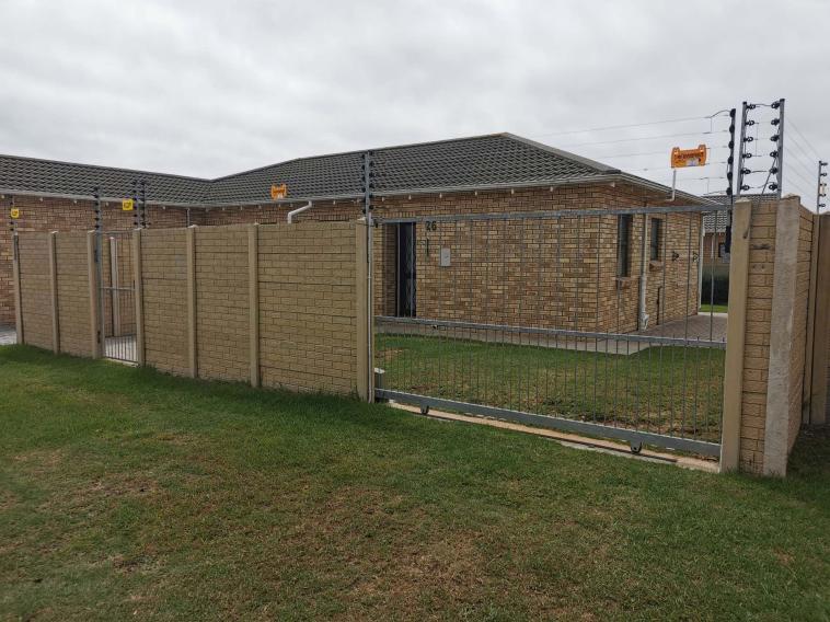 Sherwood, Port Elizabeth Property Property and houses to rent in