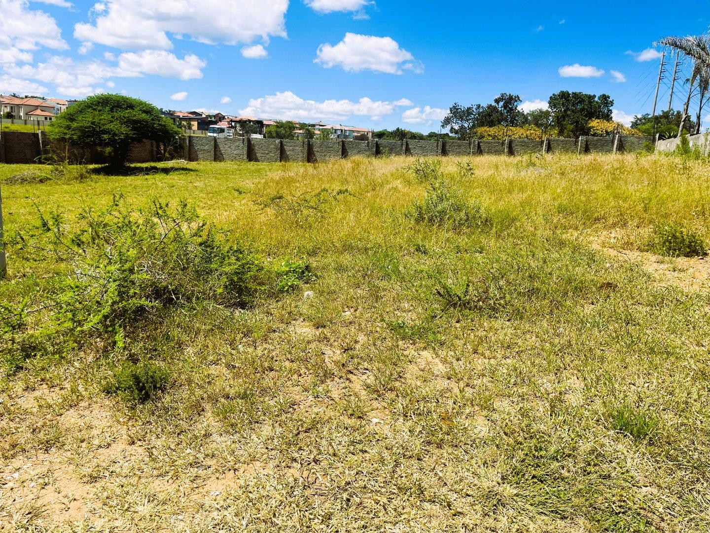 Vacant land / plot for sale in Thornhill P24112448455