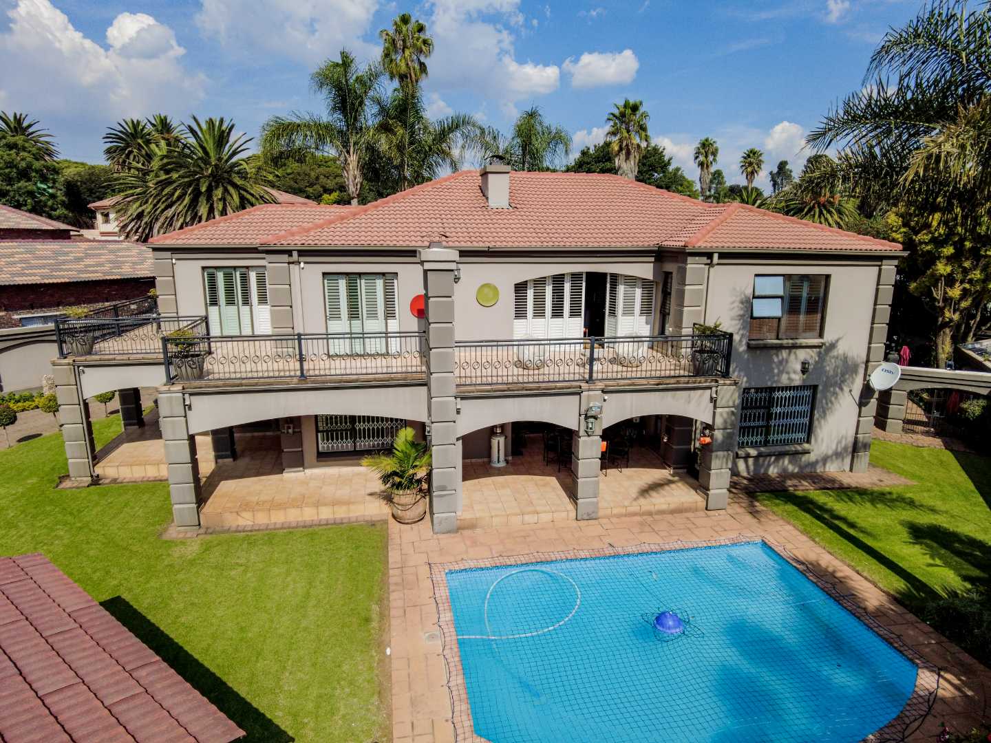 3 Bedroom House for sale in Lakefield 18b The Drive P24112455905