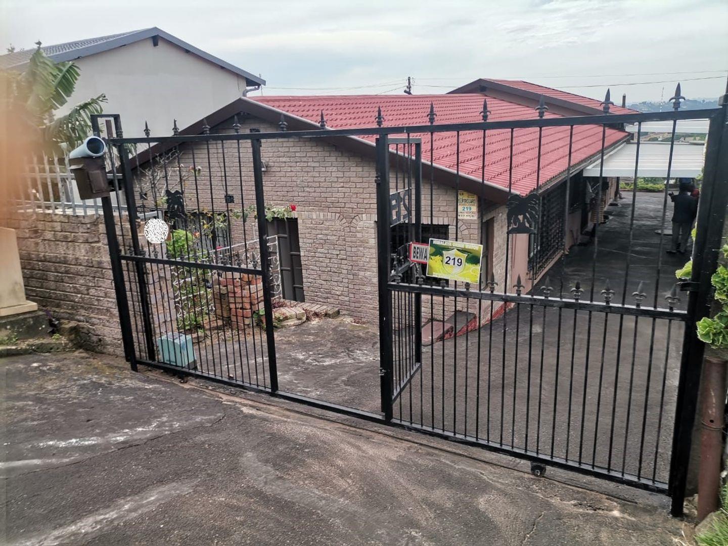 Property and houses for sale in Chatsworth Chatsworth Property