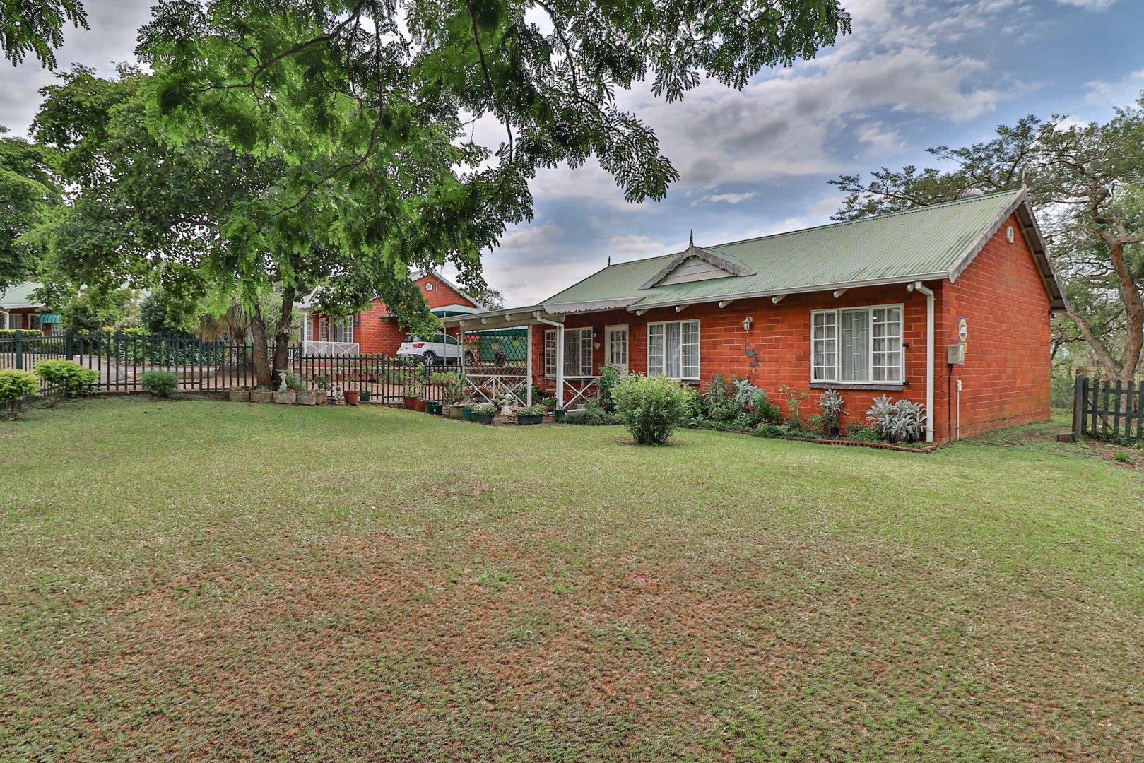 3 Bedroom Townhouse for sale in Lincoln Meade P24112462098