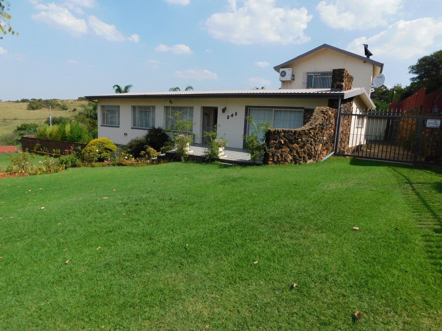 3 Bedroom House for sale in Erasmia P24112464126