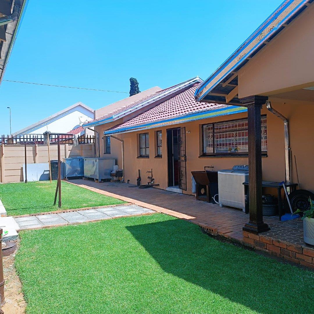 Lenasia South Property Property and houses for sale in Lenasia South
