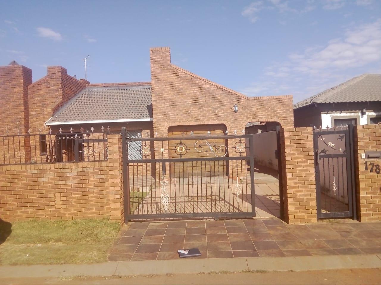 Spruit View Property Property and houses for sale in Spruit View