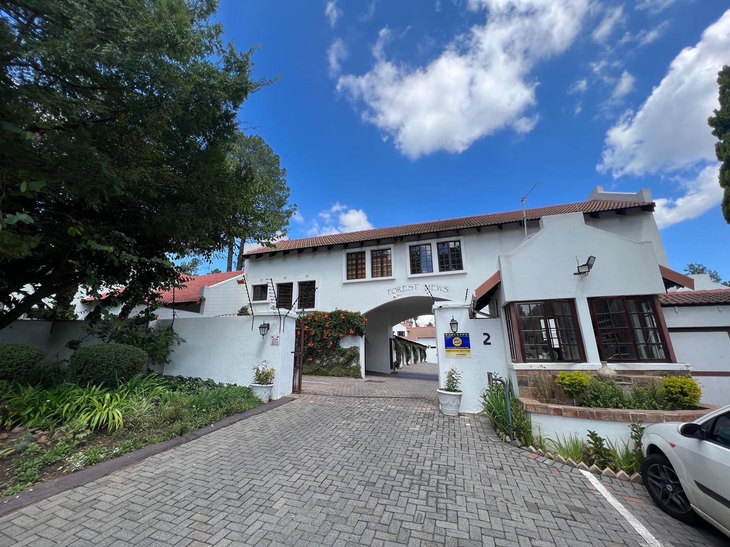 1 Bedroom Apartment / flat for sale in Bryanston 24 Forest Mews, 2