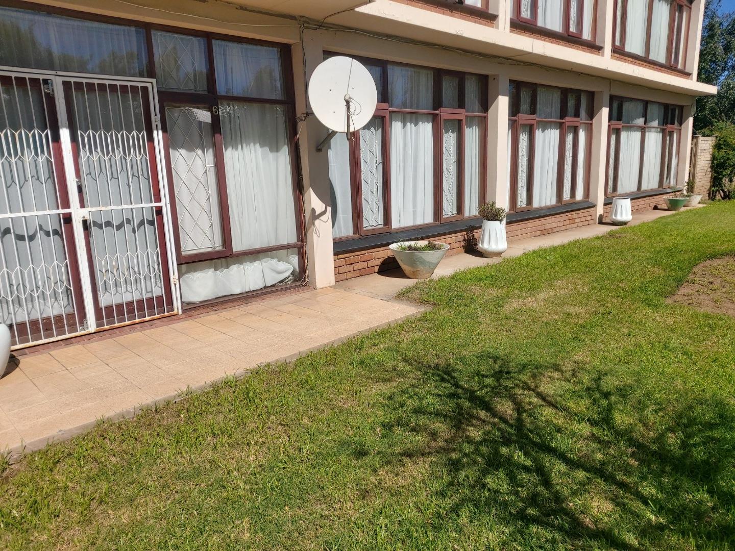 3 Bedroom Apartment / flat for sale in Queenstown Central 6 Ss Siesta