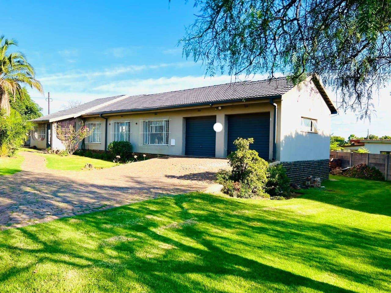 Witbank Ext 16 Property Property and houses for sale in Witbank Ext