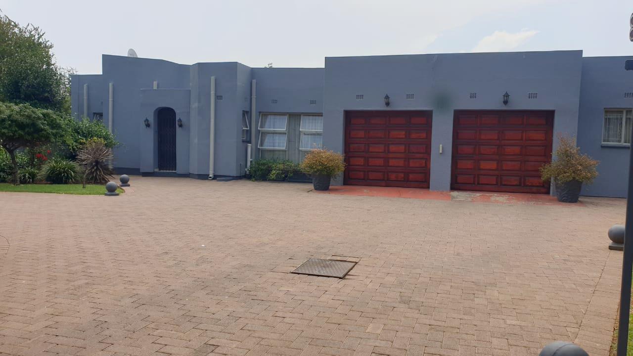 Three Rivers East Property Property and houses for sale in Three