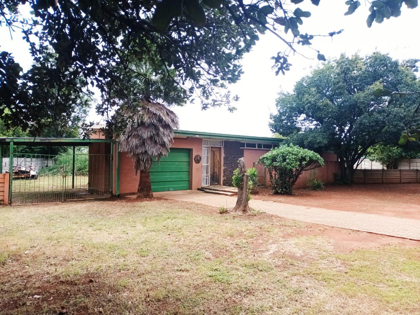 Houses for sale in Westonaria Westonaria Property