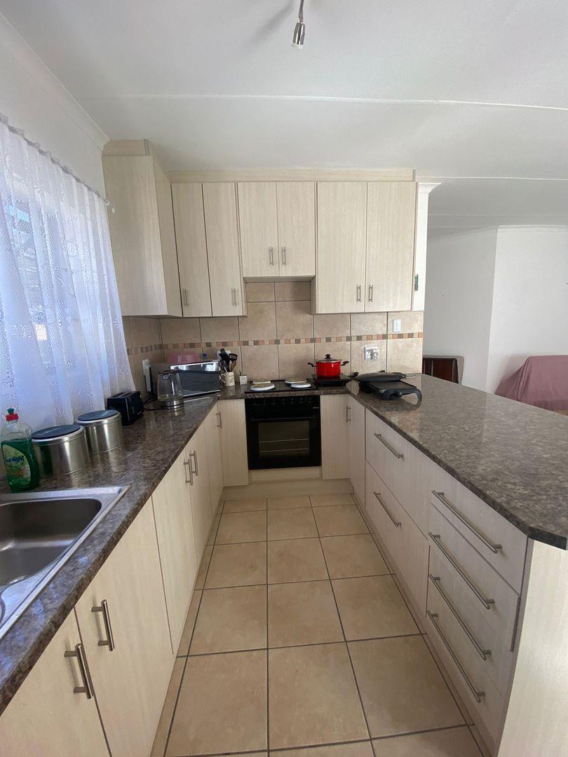 Apartments / flats to rent in Despatch Despatch Property