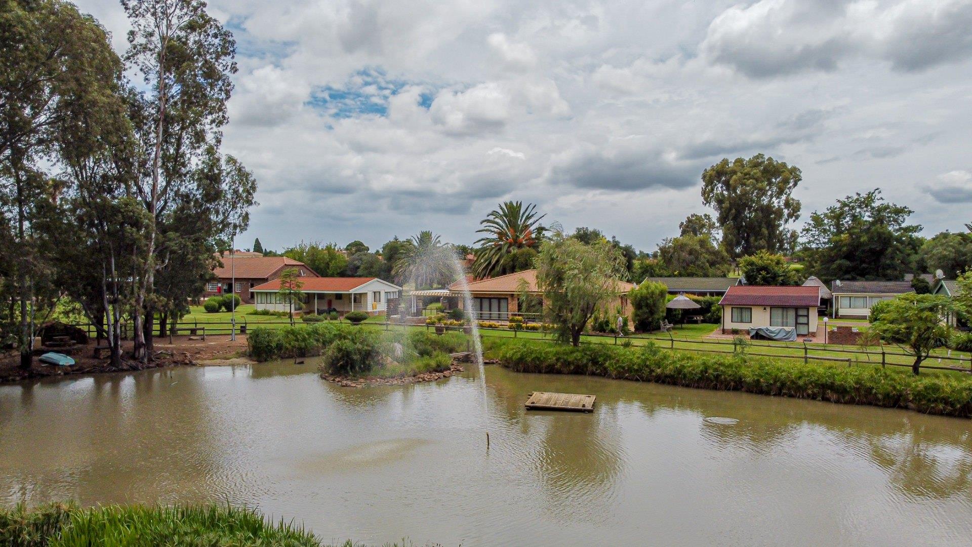 4 Bedroom House for sale in Vaal Marina 1011 Port O Call, 25 Ring