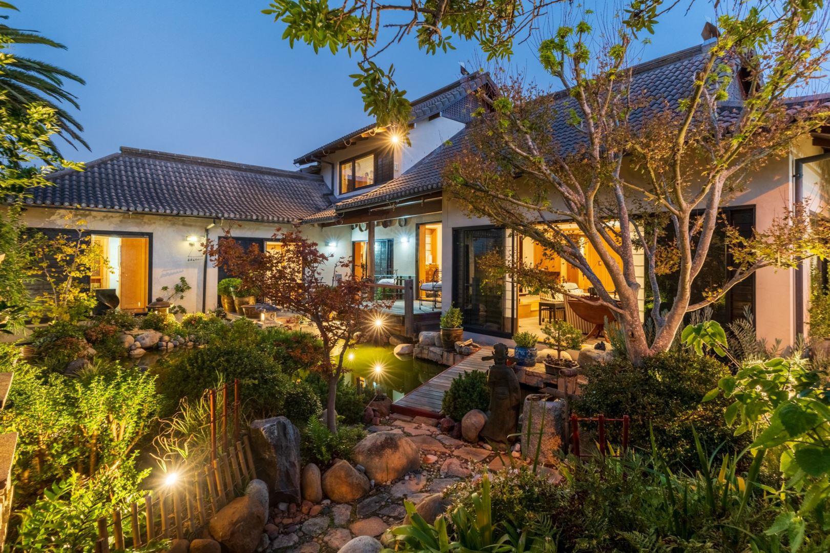 Claremont Upper Property Property and houses for sale in Claremont