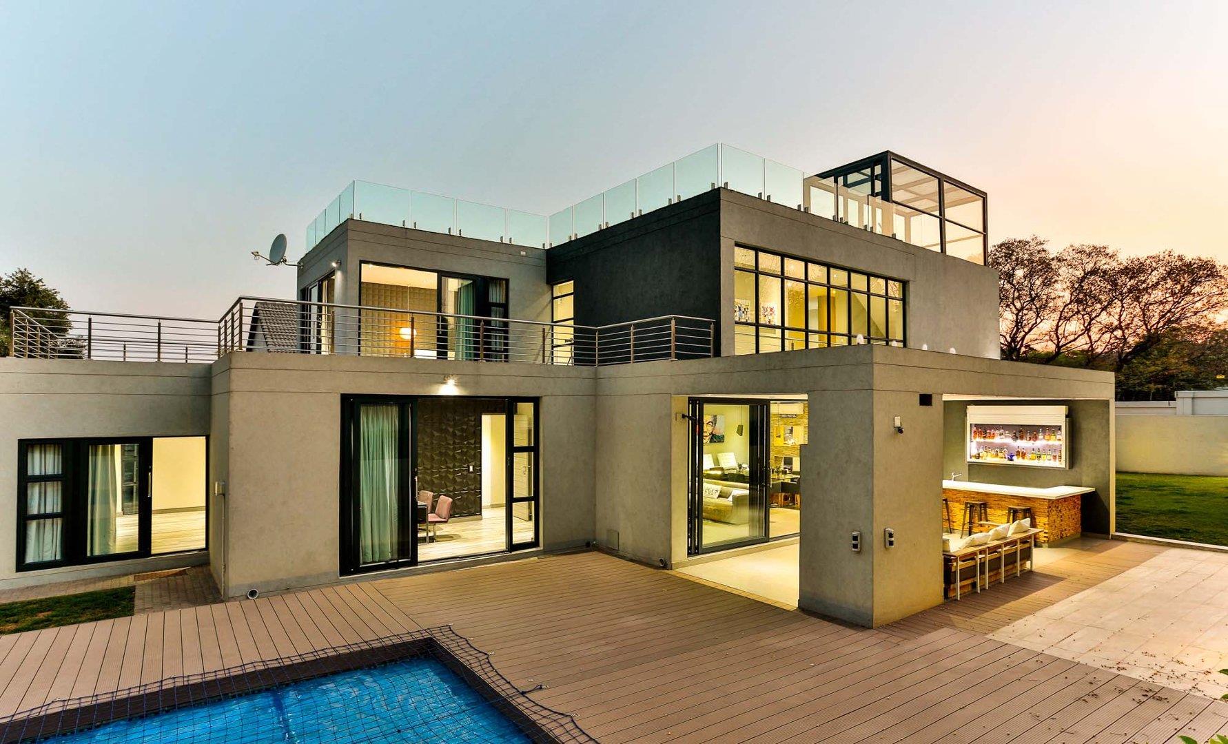 5 Bedroom House for sale in Bryanston P24112495332