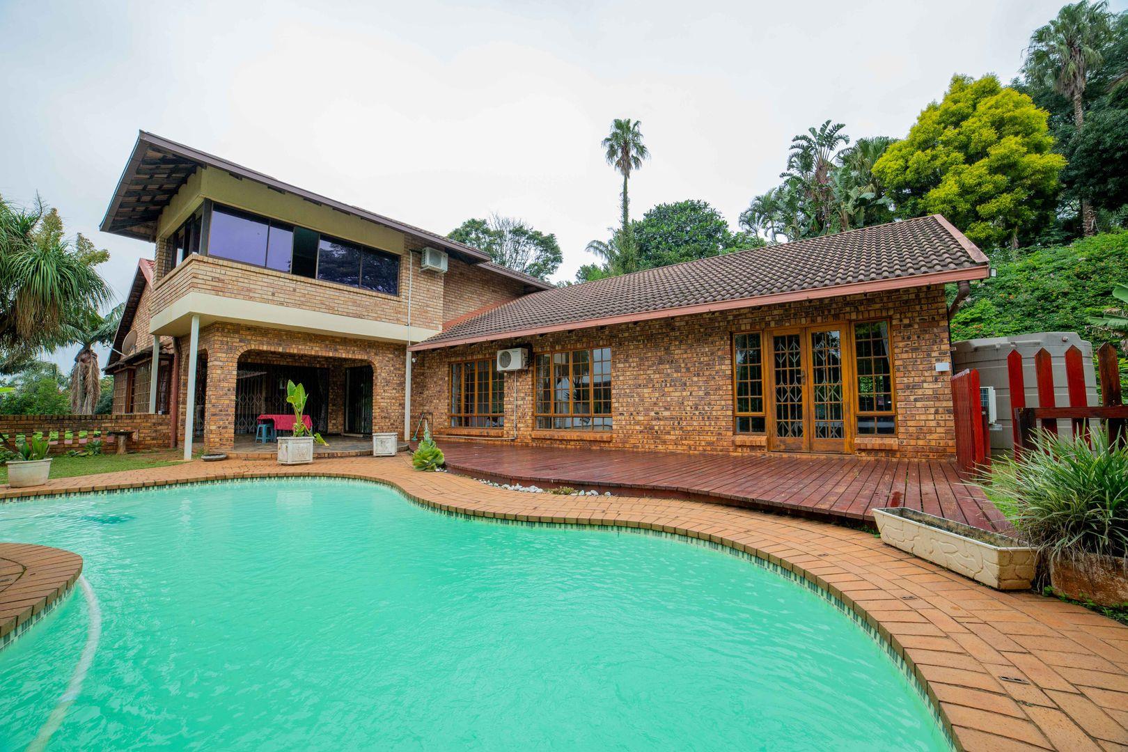 4 Bedroom House for sale in Montrose P24112496921