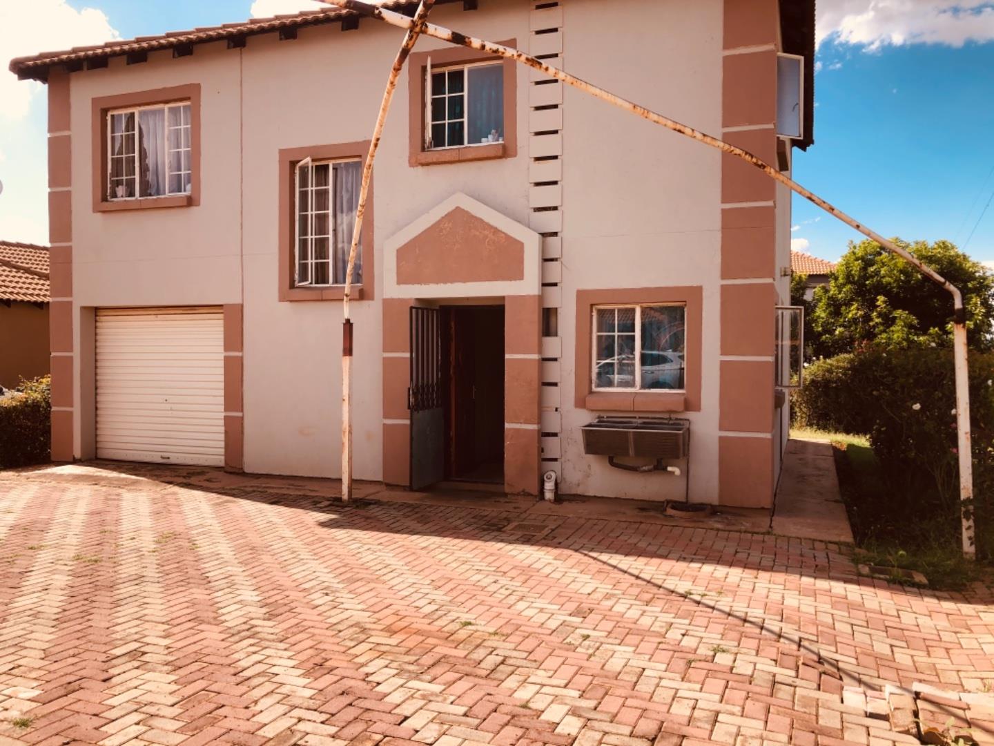 Nkwe Country Estate Property Property and houses to rent in Nkwe