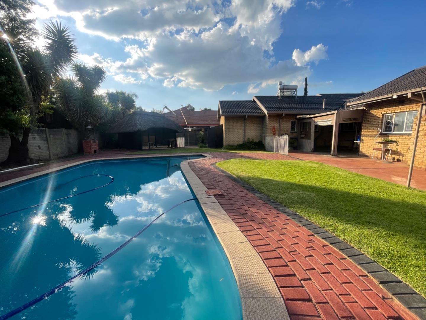 3 Bedroom House for sale in Vanderbijlpark SW 2 P24112498798