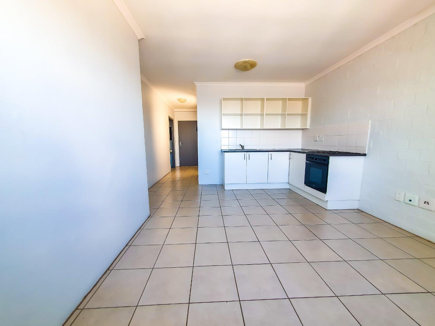 Wynberg, Cape Town Property Apartments / flats to rent in Wynberg