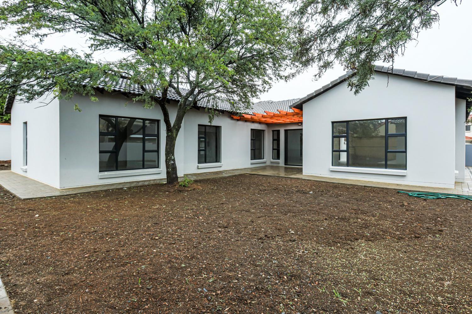 Silver Lakes Property Property and houses for sale in Silver Lakes