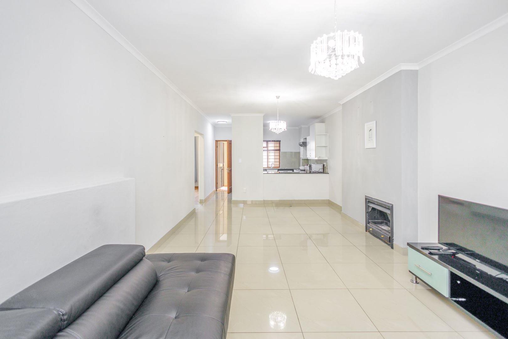 2 Bedroom Apartment / flat for sale in Morningside 8 Lower Road P24