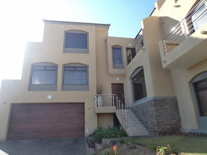 3 Bedroom Townhouse for Sale in Dolphin Beach