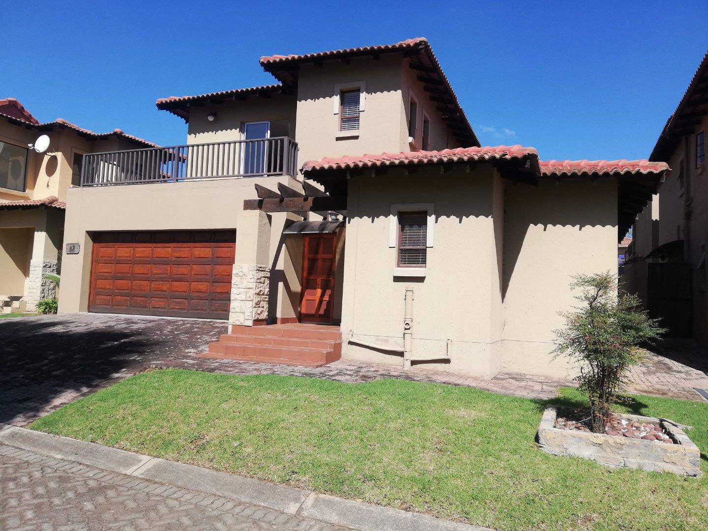 3 Bedroom Townhouse for sale in Three Rivers P24112512975