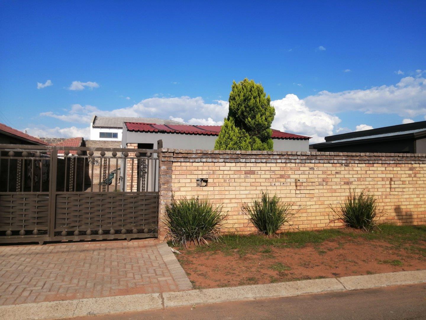 Glen Ridge, Soweto Property Property and houses to rent in Glen Ridge