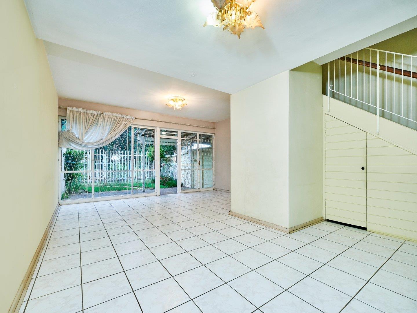 3 Bedroom Townhouse for sale in Highlands North P24112515717