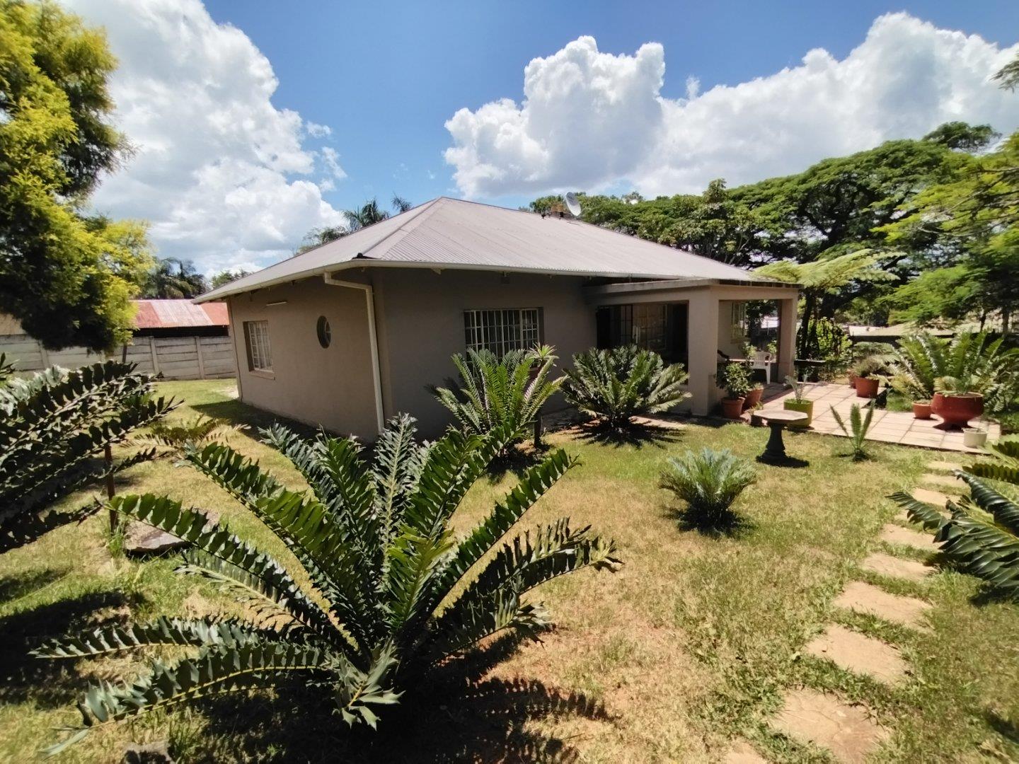 2 Bedroom House for sale in White River Ext 3 2 Rob Street P24