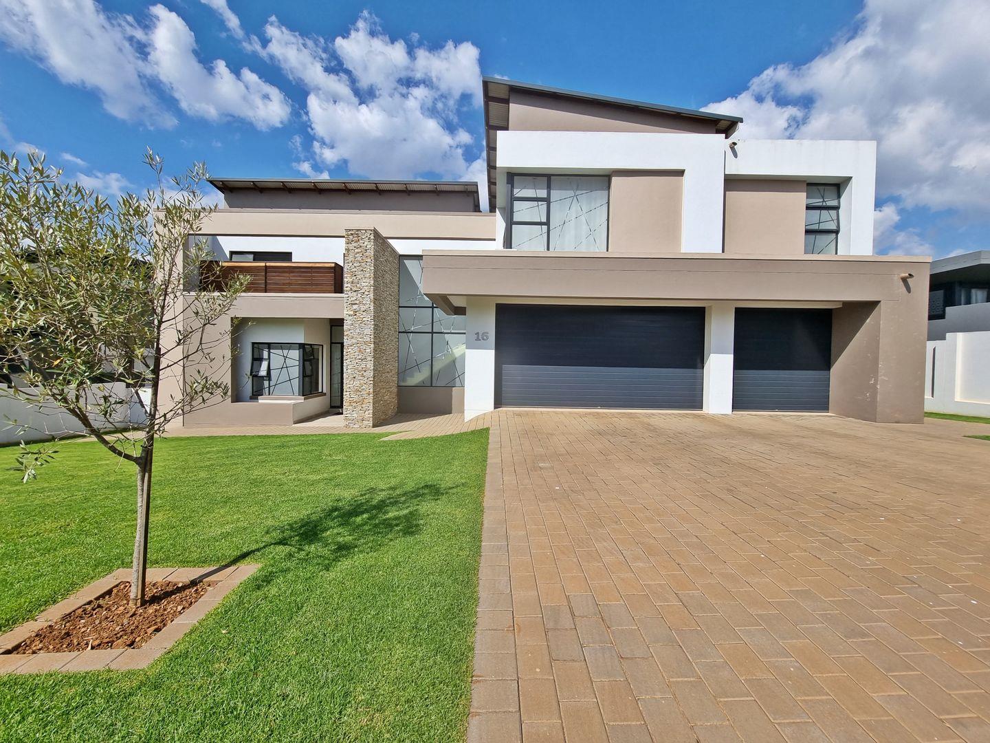 5 Bedroom House for sale in Midstream Ridge Estate P24112518371