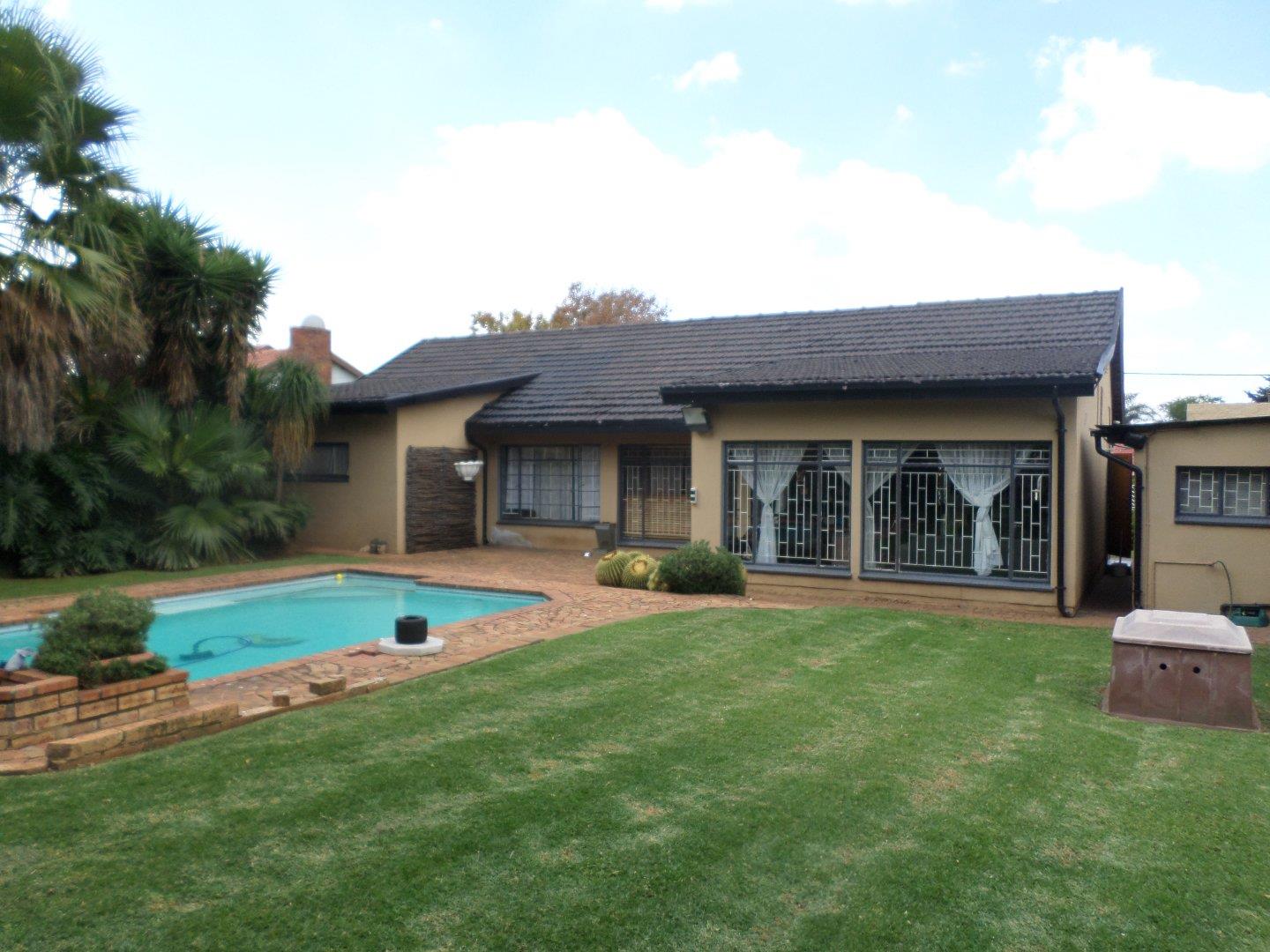 House for sale in Hazeldene P24112520357