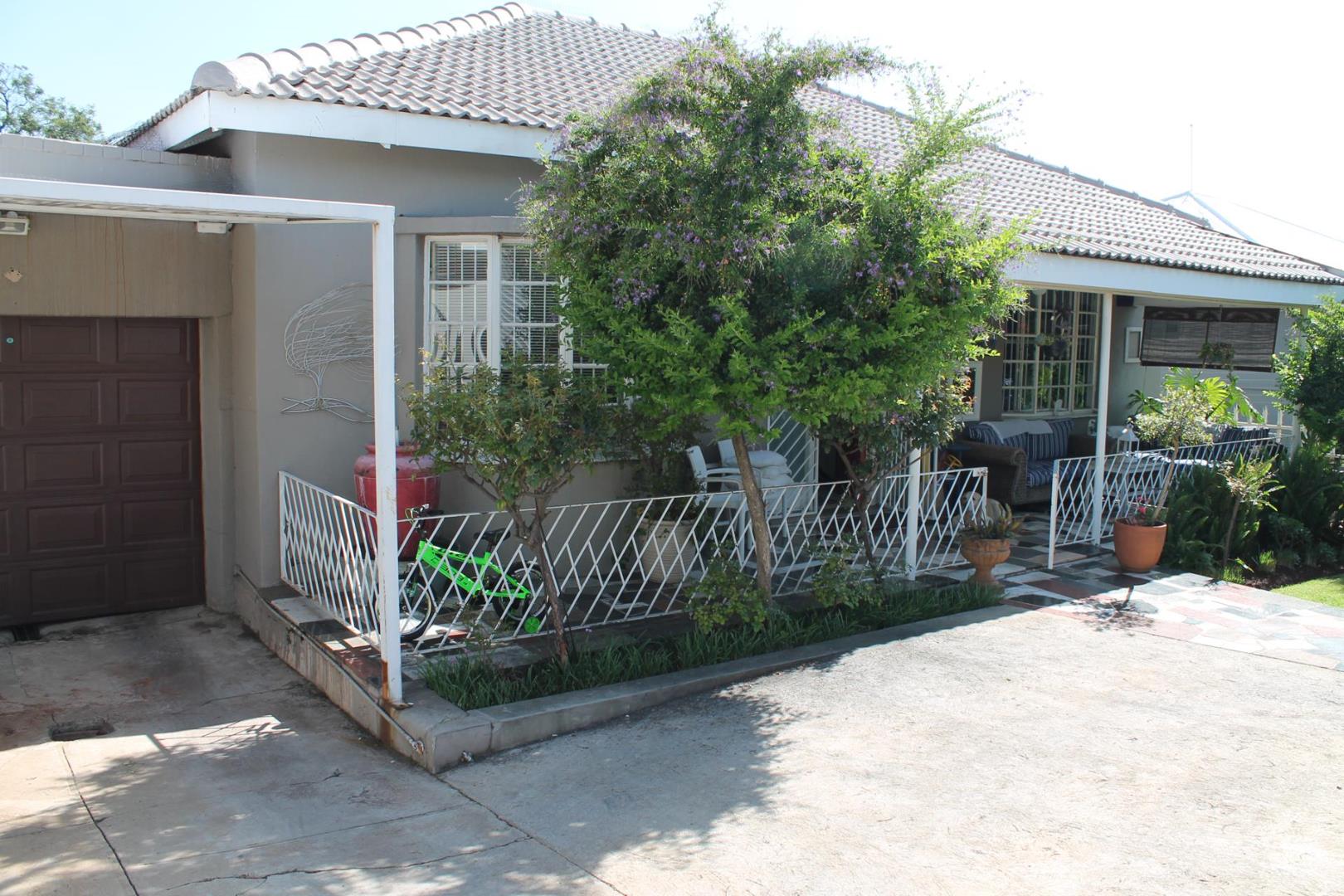 Kensington, Johannesburg Property Property and houses for sale in Kensington, Johannesburg