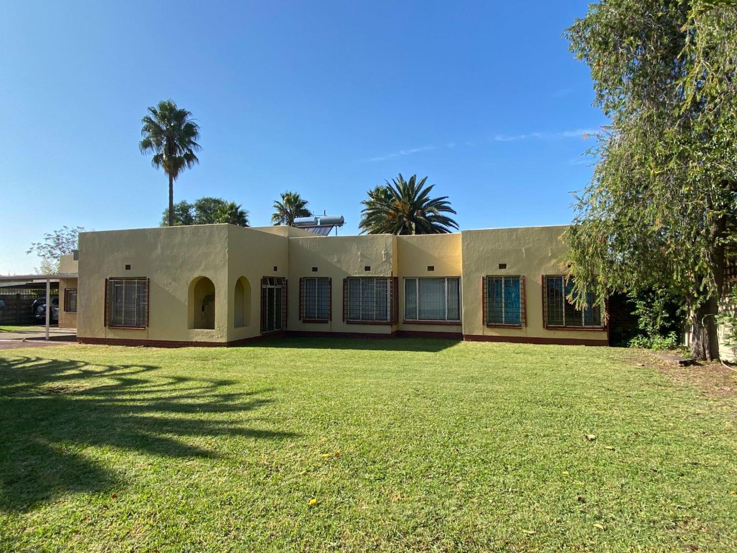 9 Bedroom House for sale in Bedworth Park P24112521301