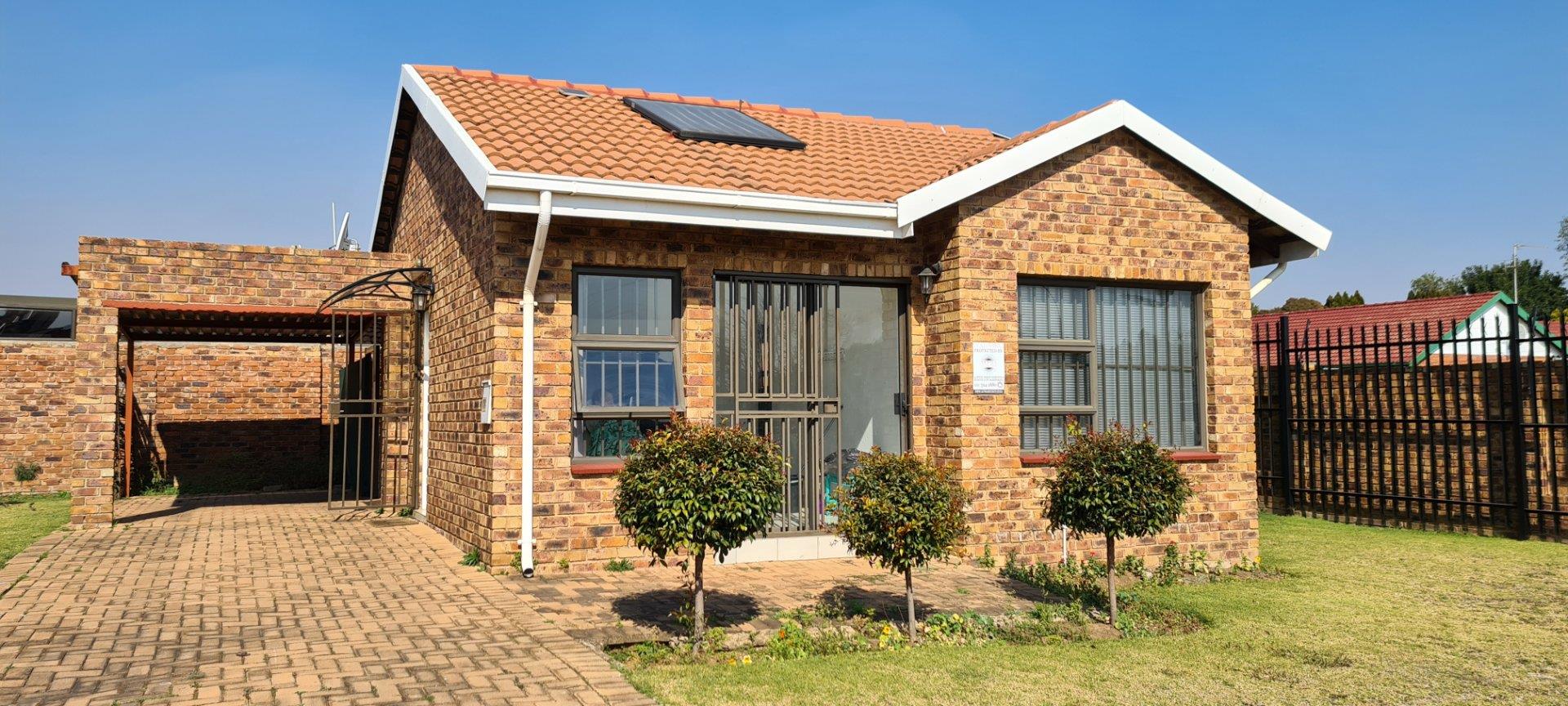 Pomona Property Townhouses to rent in Pomona