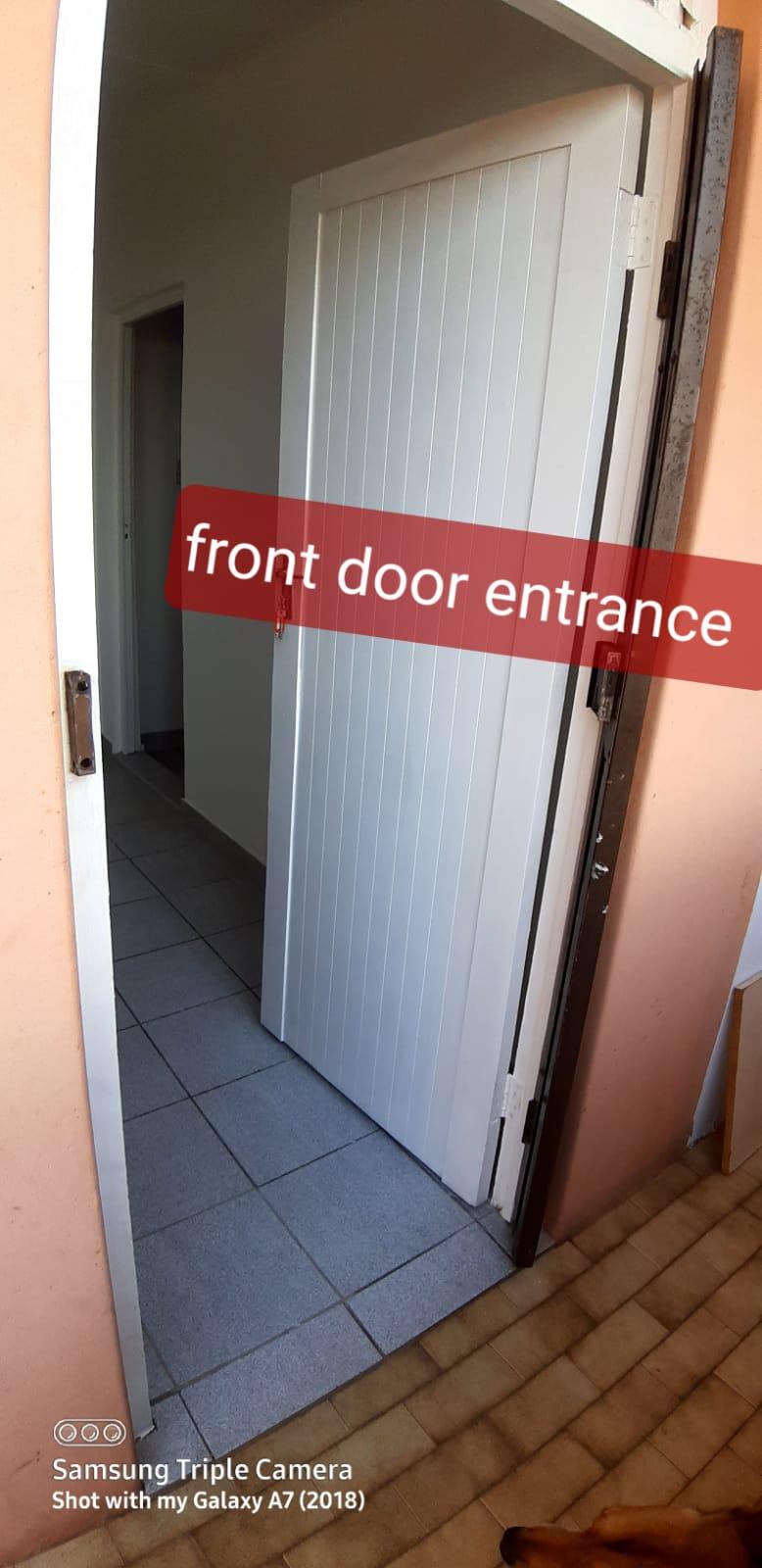 2 Bedroom Apartment / flat to rent in Clare Hills P24115145395