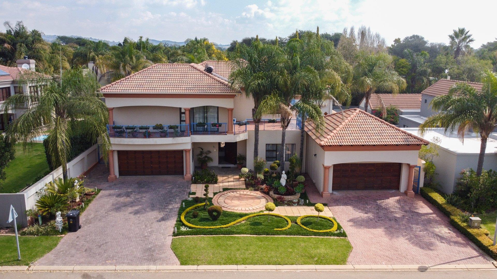 4 Bedroom House to rent in Silver Lakes Golf Estate 10 Bally Bunion