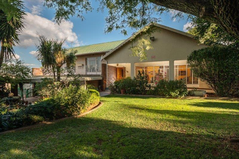 4 Bedroom House for sale in Winchester Hills P24113355953