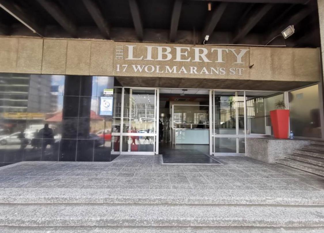 4 Bedroom Apartment / flat to rent in Braamfontein 17 Wolmarans