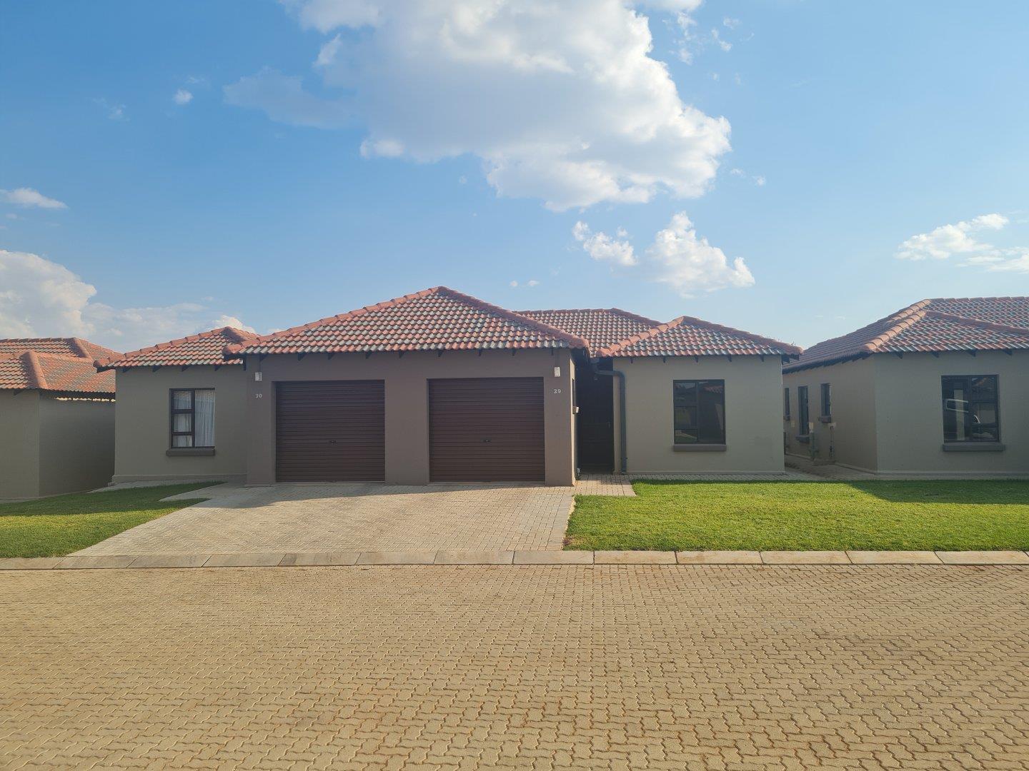 3 Bedroom Townhouse to rent in Henley On Klip Ikamvalethu Gardens