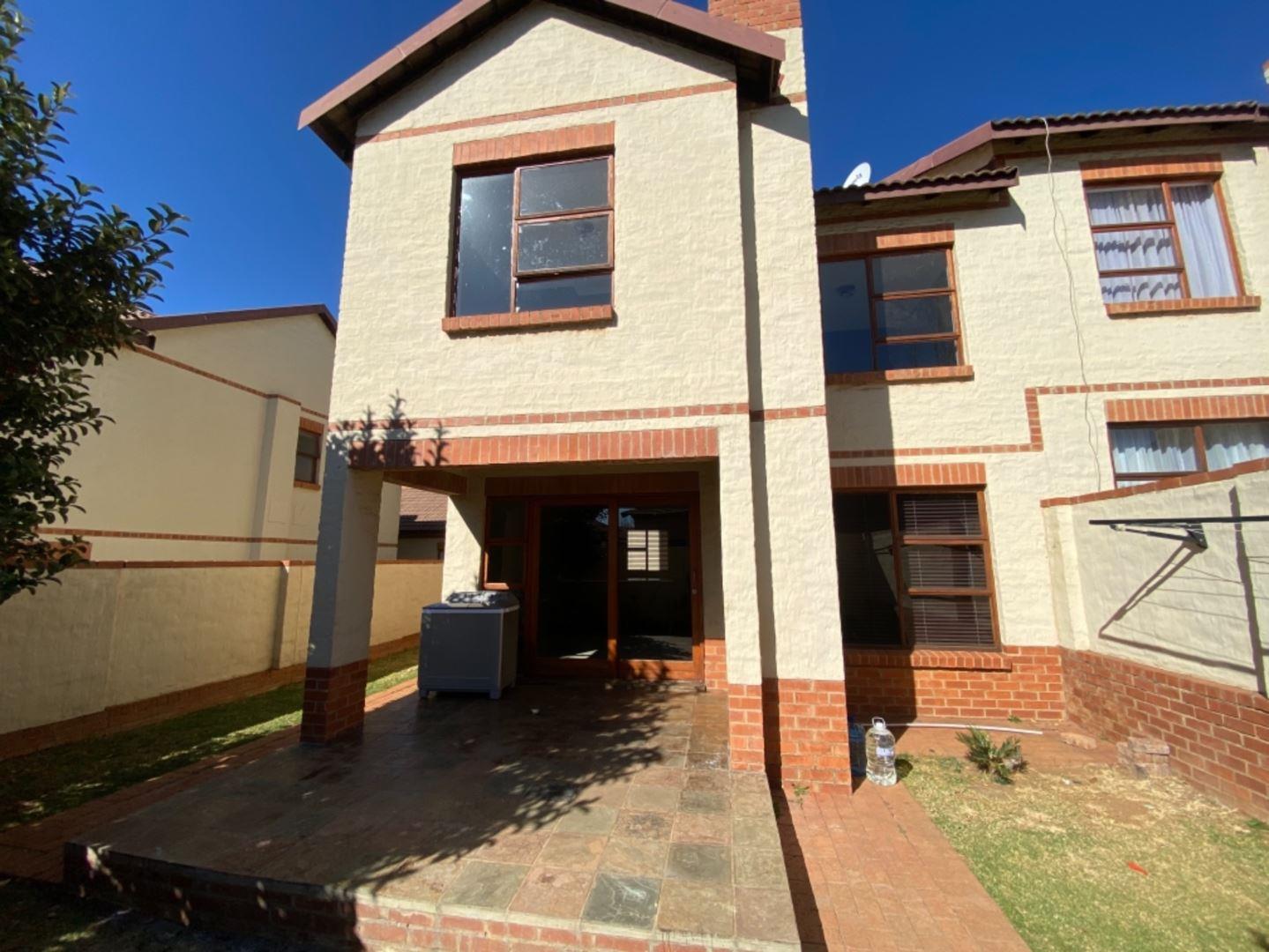 Country View Estate Property Property and houses for sale in Country