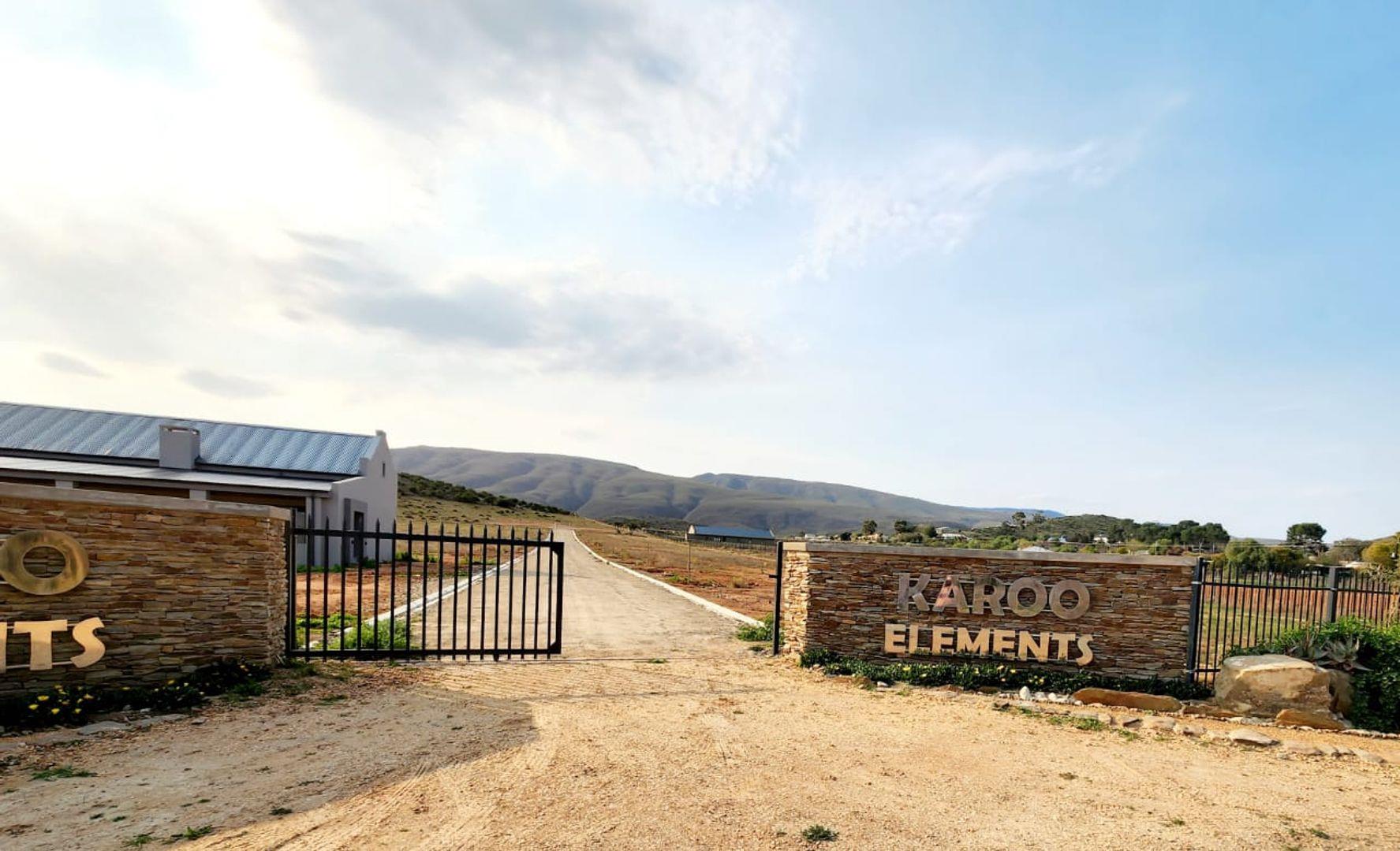 3 Bedroom House for sale in Van Wyksdorp P24114016025