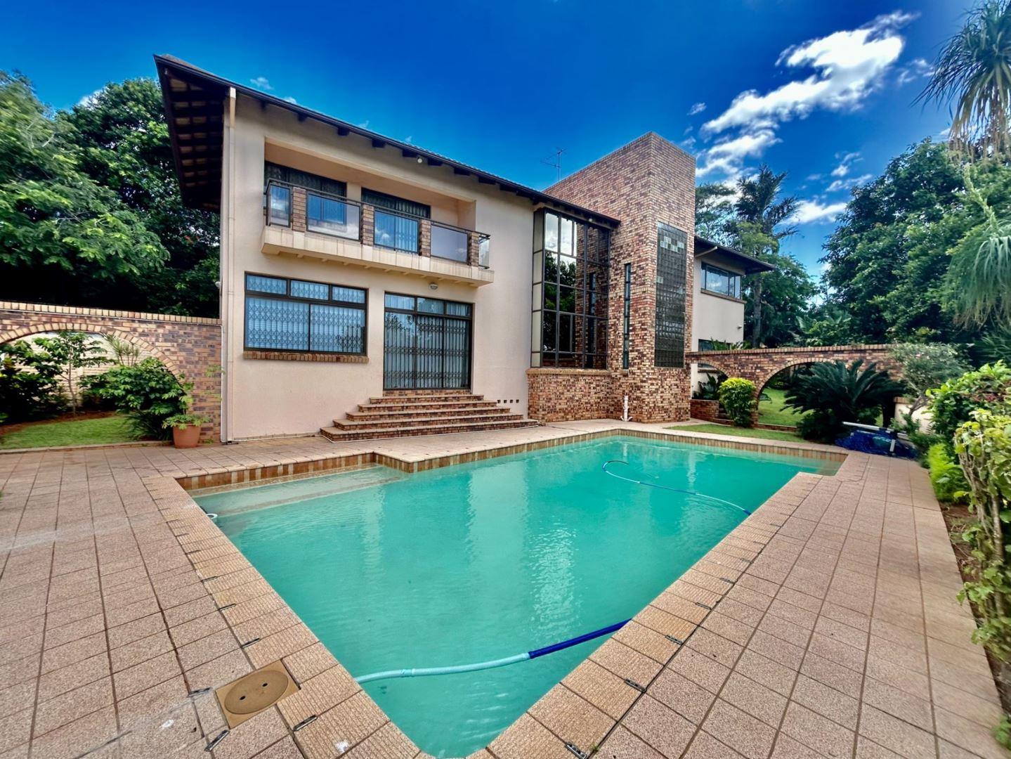 4 Bedroom House for sale in Durban North P24112533333