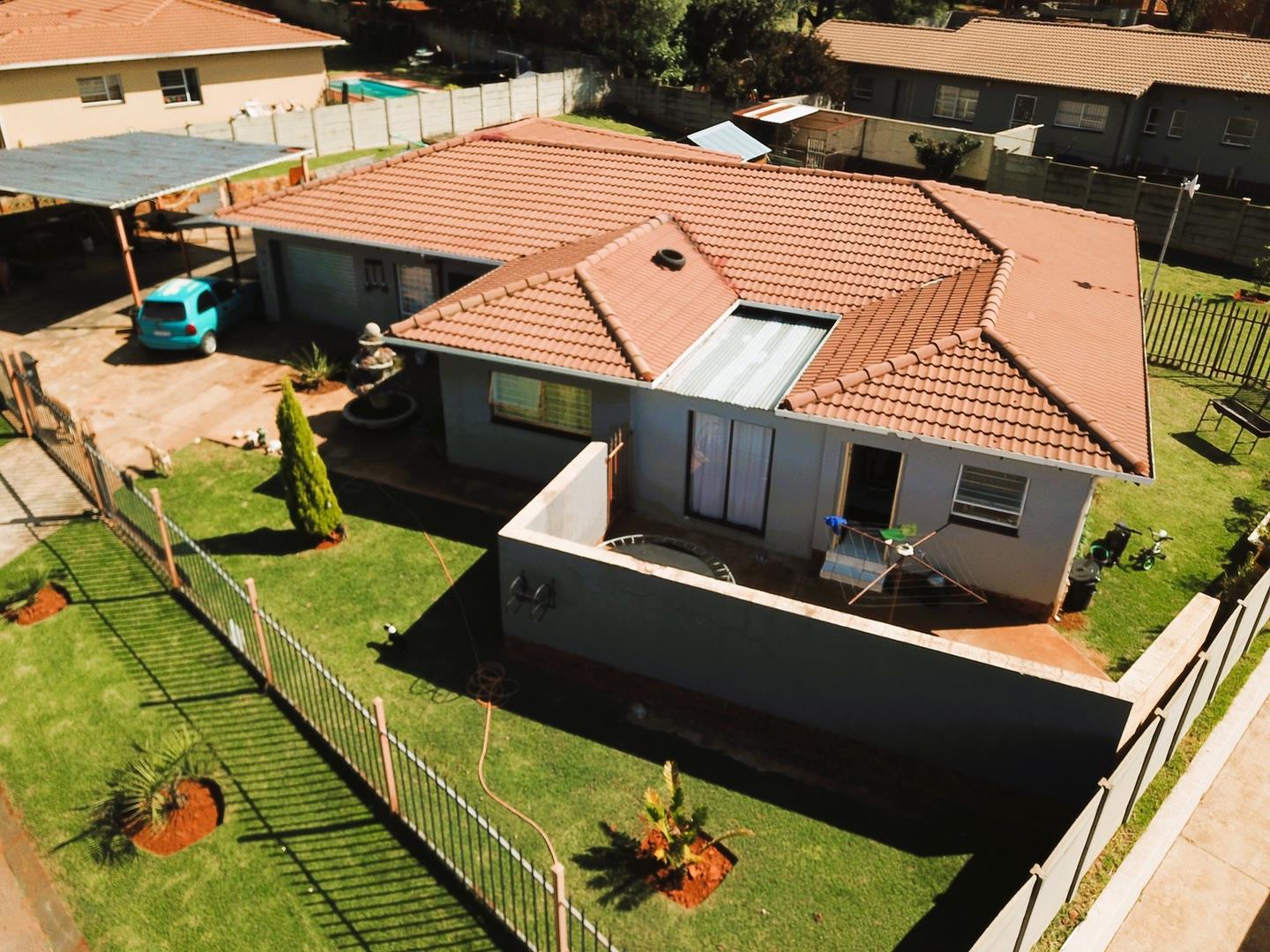 3 Bedroom House for sale in Glen Harvie P24112539066