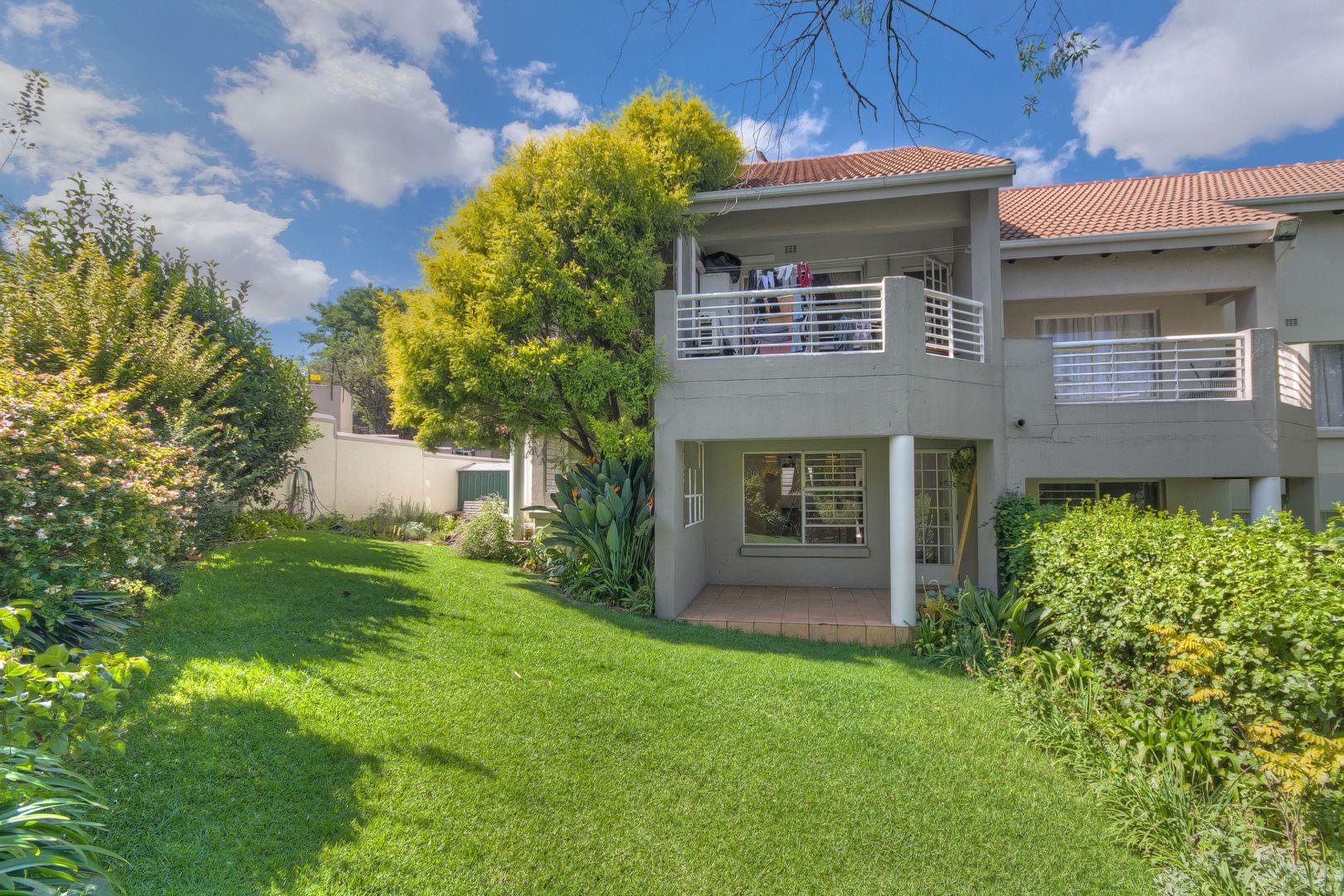 2 Bedroom Apartment / flat for sale in Bryanston P24112539900