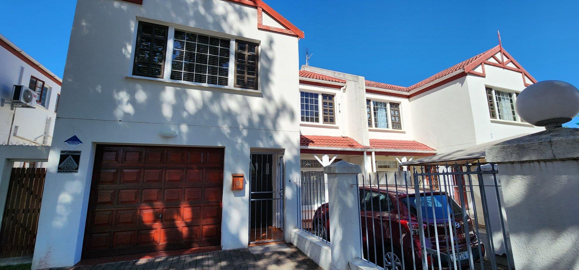 4 Bedroom House for sale in King Williams Town Central P24112542078