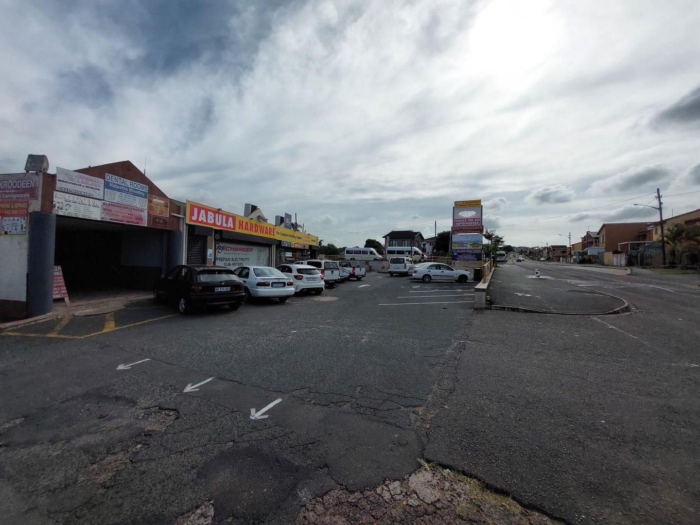 Commercial property to rent in Chatsworth Chatsworth Property