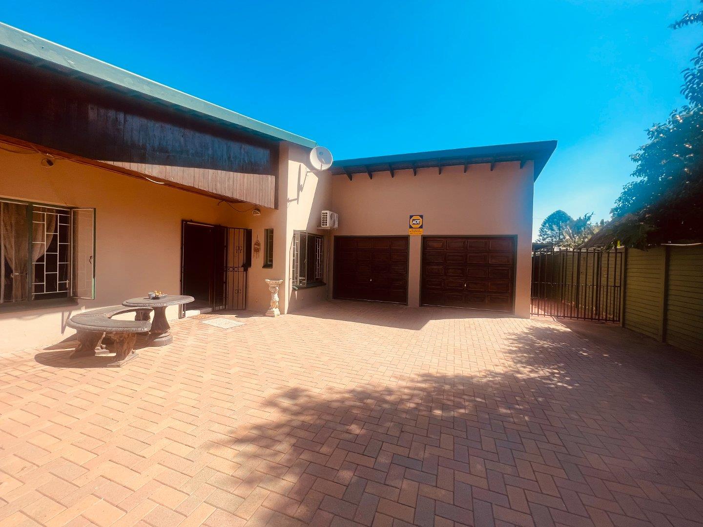 3 Bedroom House for sale in Roseville Roseville P24112544974