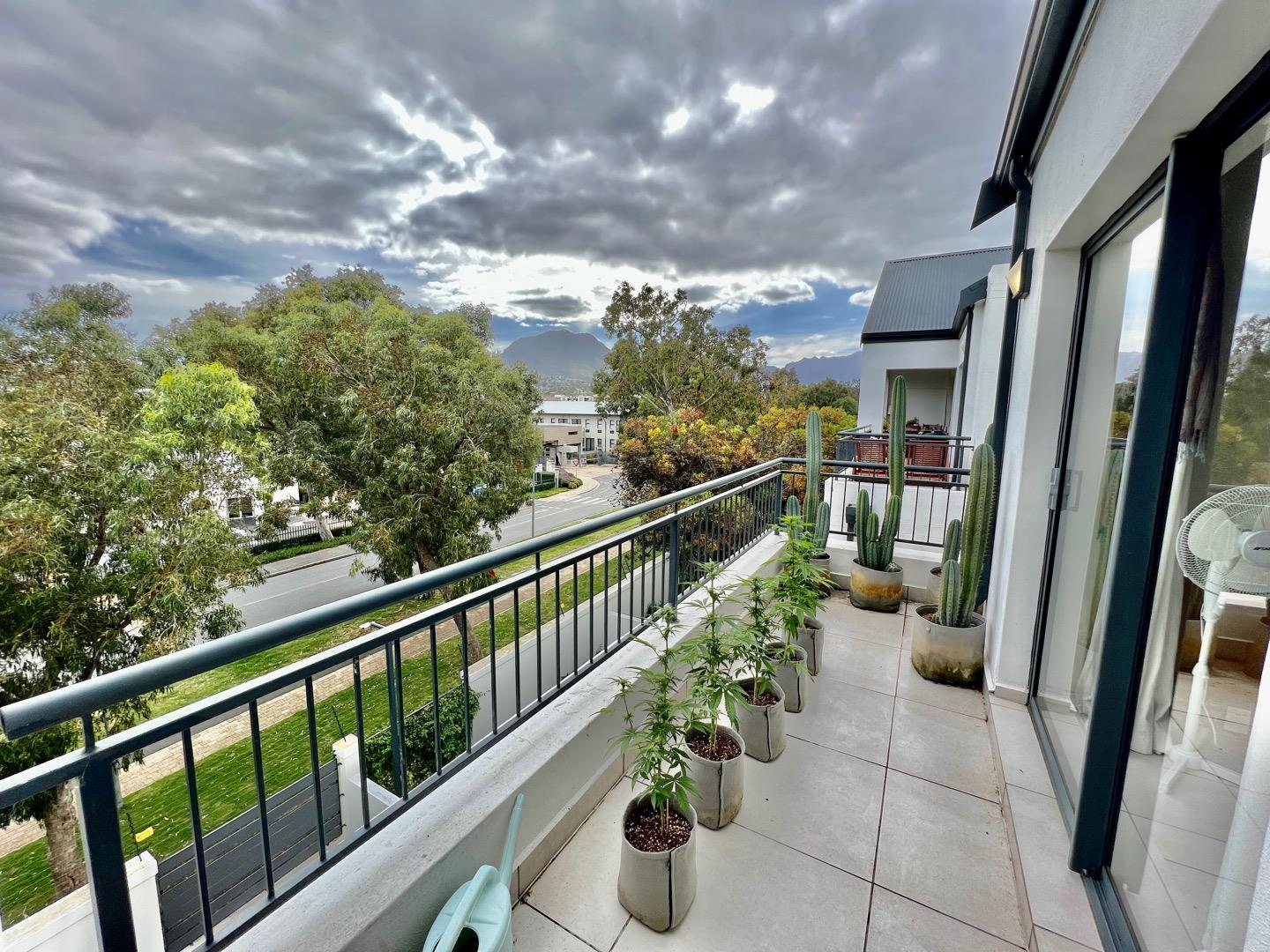 De Velde Property Apartments / flats for sale in De Velde